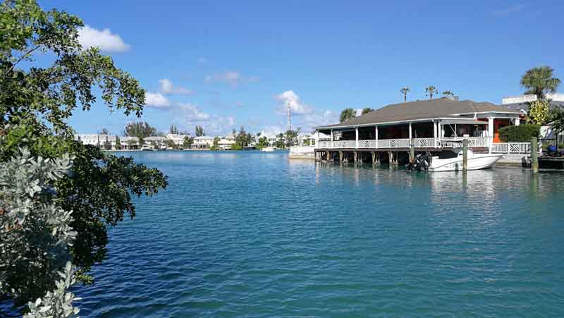 Nassau-Laguna-a